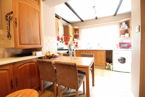152 Limbury Road, Luton, LU3 2PN