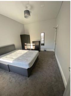 6 bedroom property to rent, Welholme Road, Grimsby