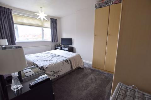 6 Heath Close, Aylesbury, HP21 9UA