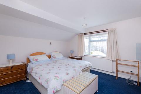 2 Cherwell Close, Abingdon, OX14 3TD