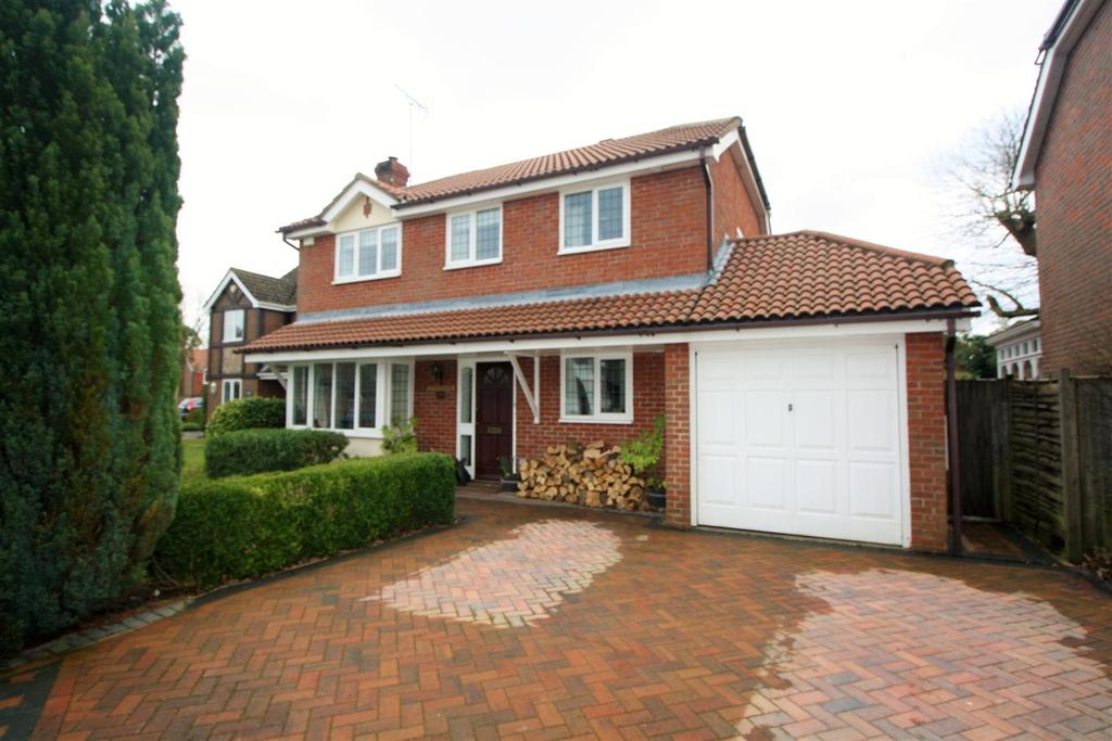 The Hooks, Henfield 4 bed detached house £750,000
