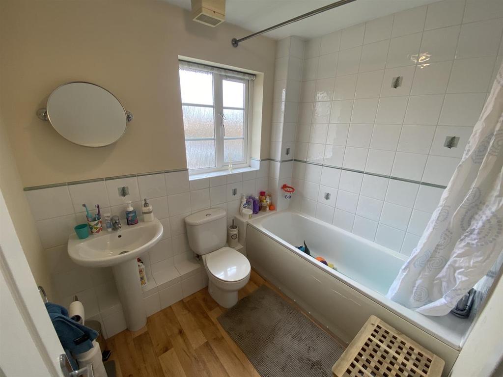 Bathroom.jpg