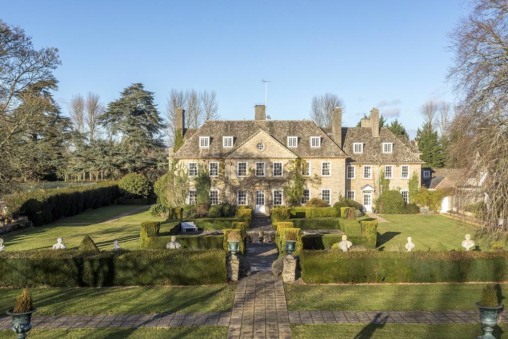 Fairford, Gloucestershire, GL7 12 bed detached house for sale £4,800,000