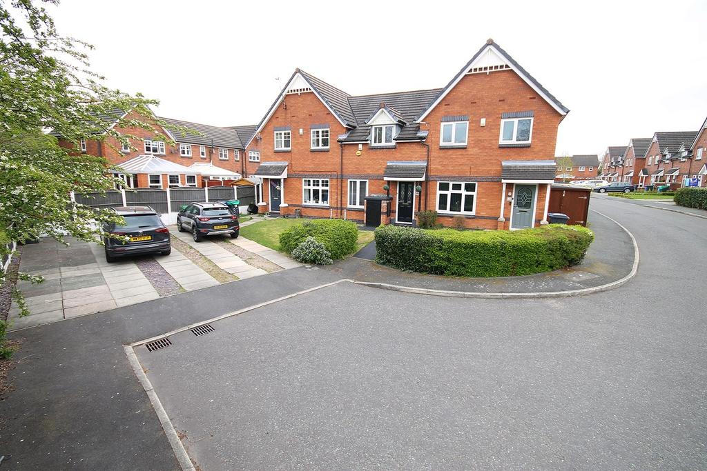 Helmsley Close, Bewsey, Warrington, WA5 2 bed terraced house £149,950