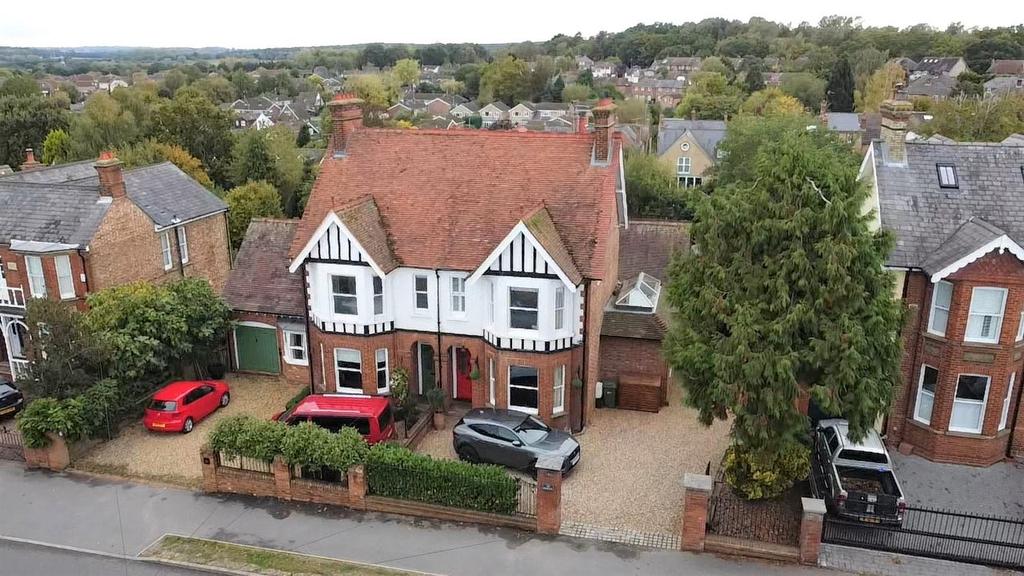 Flitwick Road, Ampthill, Bedfordshire, MK45 5 bed townhouse £950,000