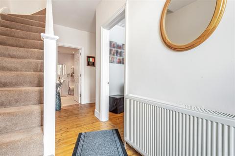 103 London Road, Wembley, HA9 7ET