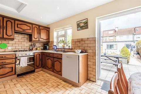 103 London Road, Wembley, HA9 7ET