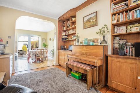 103 London Road, Wembley, HA9 7ET