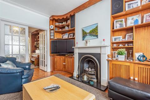103 London Road, Wembley, HA9 7ET