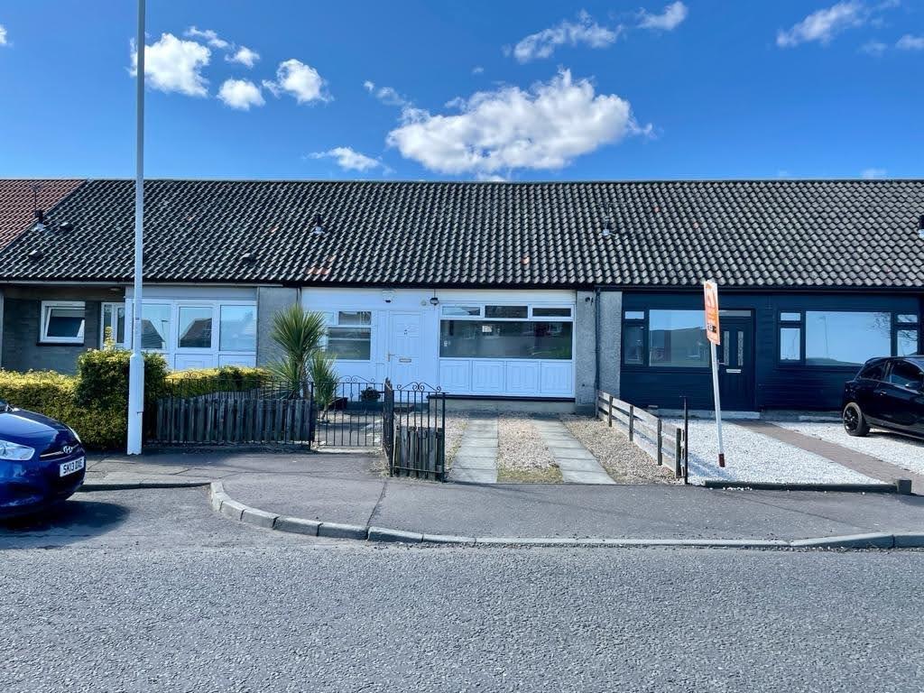 Craigmount, Kirkcaldy, Fife, KY2 1 bed terraced bungalow £90,000