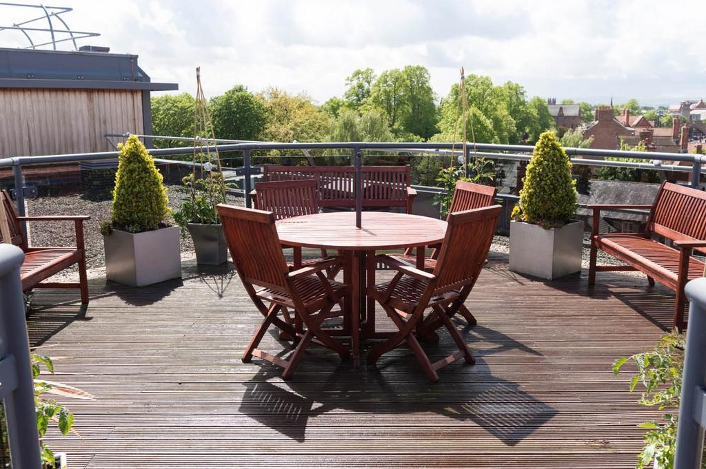 Forest Court roof terrace 1.jpg