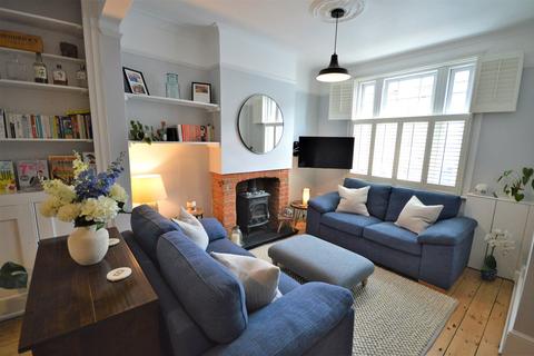8 Manor Road, Chelmsford, CM2 0ER