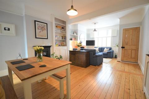 8 Manor Road, Chelmsford, CM2 0ER