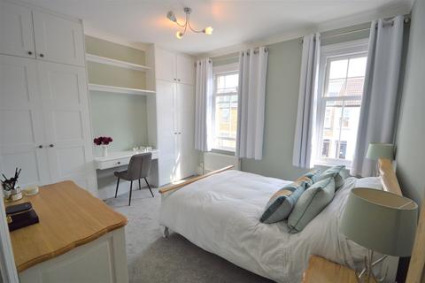 8 Manor Road, Chelmsford, CM2 0ER