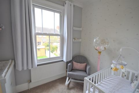 8 Manor Road, Chelmsford, CM2 0ER