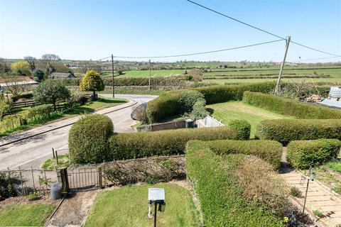5 Cawthorne Lane, Wrelton, Pickering, YO18 8PQ