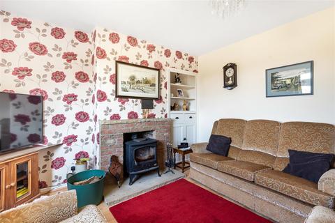 5 Cawthorne Lane, Wrelton, Pickering, YO18 8PQ