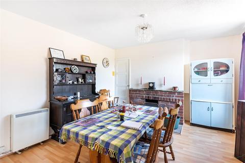 5 Cawthorne Lane, Wrelton, Pickering, YO18 8PQ
