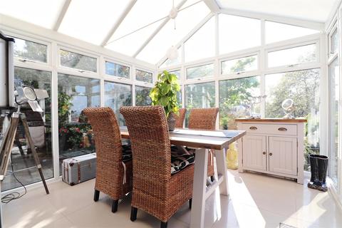 49 Upper Park Road, Belvedere, DA17 6EN