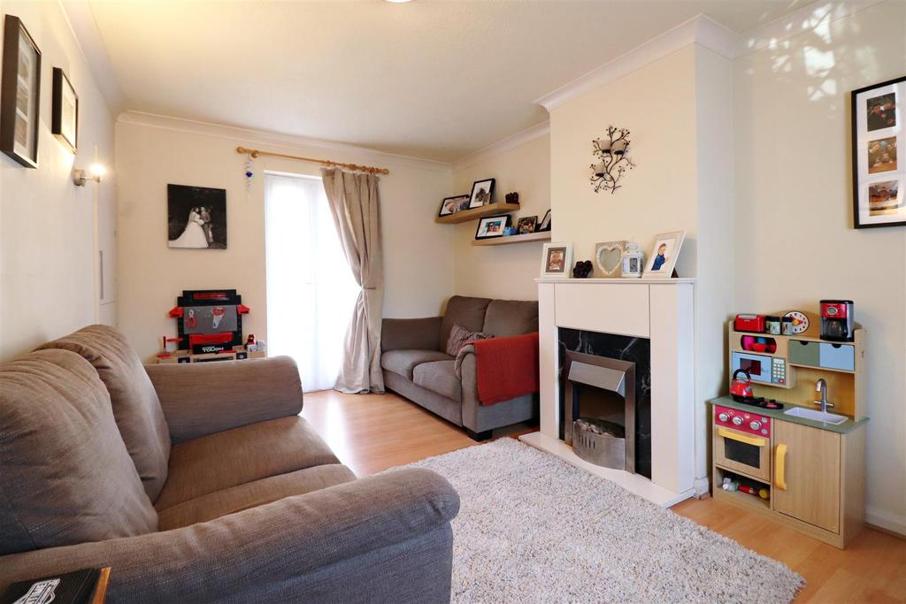Dale Road, Crayford, Dartford 2 bed semidetached house £325,000