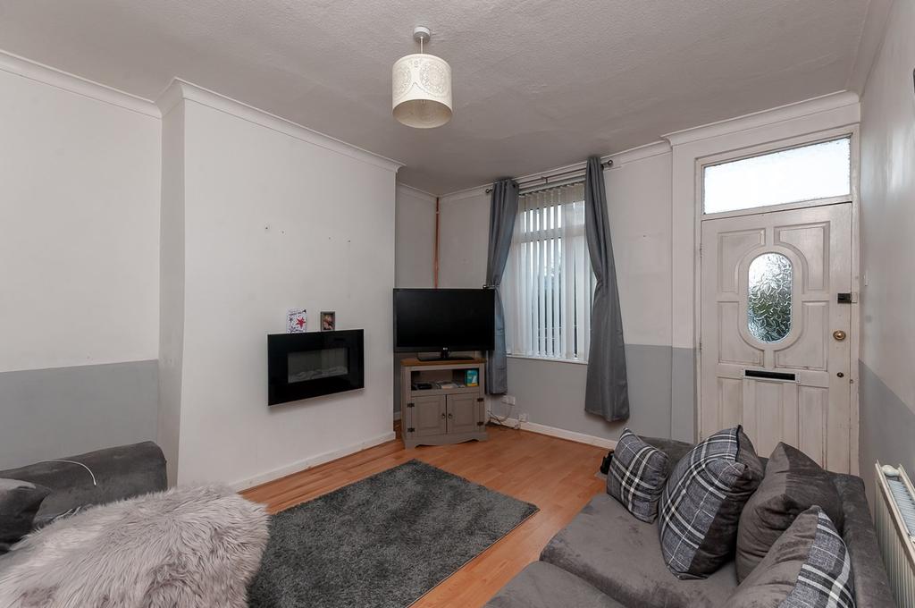 Mercer Street, Burtonwood, Warrington, WA5 2 bed terraced house £100,000