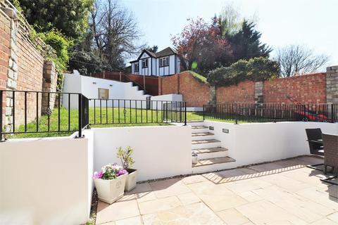 2 Arcadian Close, Bexley, DA5 1JJ