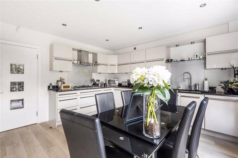 2, Austell Heights Austell Gardens, London, NW7 4PG
