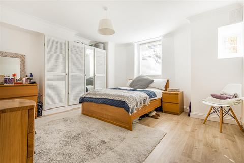 6b South Terrace, Surbiton, KT6 6HT