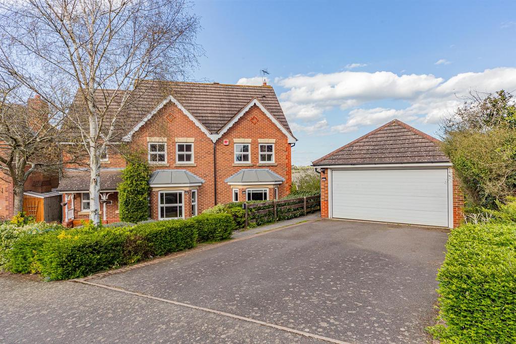 Devenports Hill, Bushby, Leicester 4 bed detached house £499,950