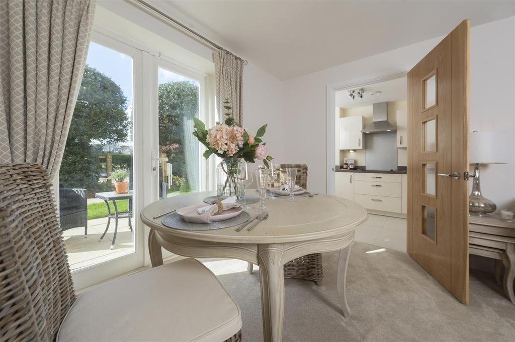 Flora Grange, Stannington - Typical Dining area.jp