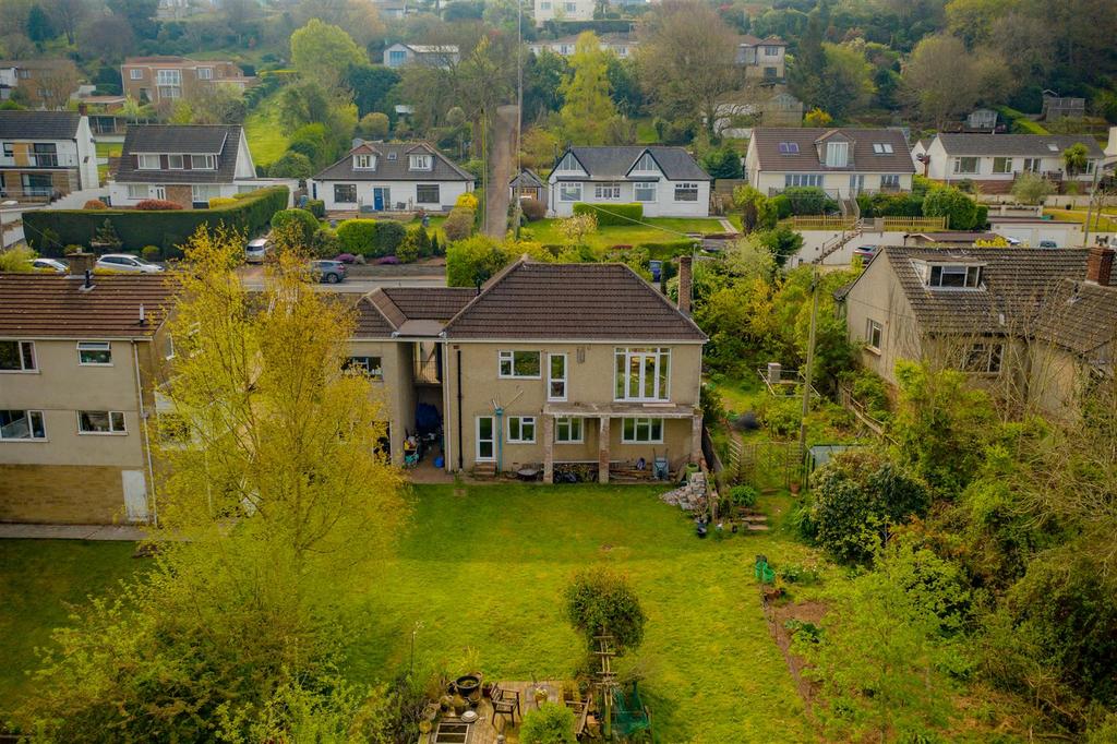 Nore Road, Portishead 4 bed detached house £600,000