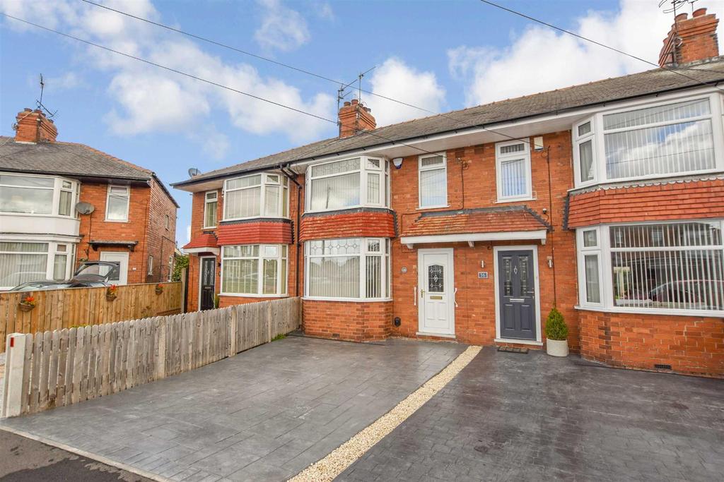 Louis Drive, Hull 3 bed terraced house £140,000