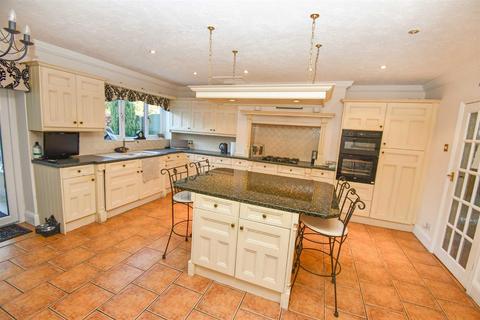 389 Beverley Road, Anlaby, Hull, HU10 7BQ