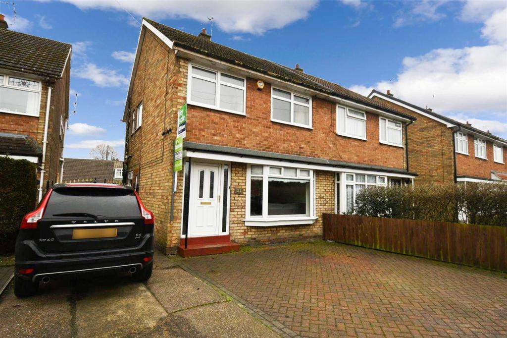 Road, Hessle 3 bed semidetached house £150,000