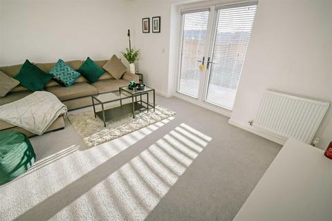 11 Gypsy Moth Lane, Kingswood, Hull, HU7 3LQ