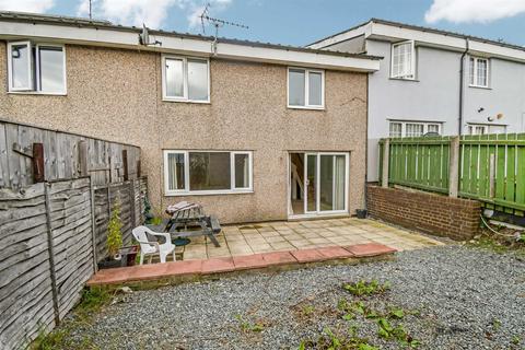 11 Binbrook Garth, Bransholme, Hull, HU7 4LB