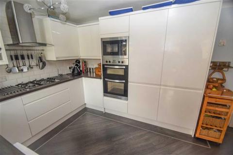 36 Beamsley Way, Kingswood, Hull, HU7 3EH