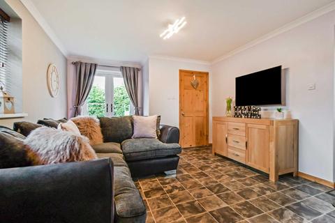 11 Eldon Drive, Preston, Hull, HU12 8XH