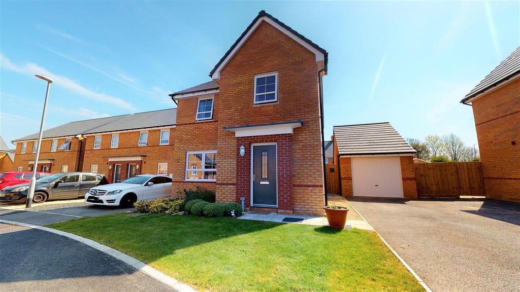 Quantock Close, Midsomer Norton... 4 bed detached house £389,950