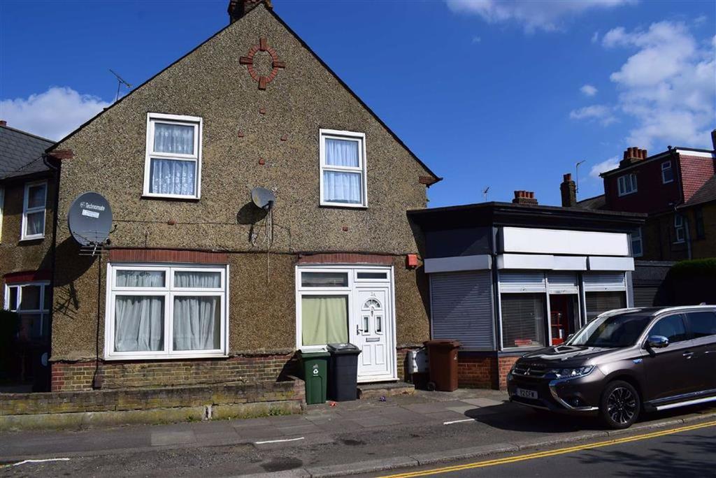 Thorpe Crescent, Walthamstow, London Office £1,250 pcm (£288 pw)