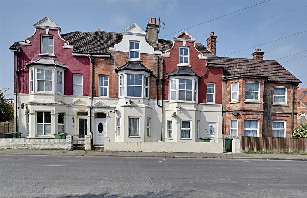Holliers Hill, BexhillOnSea 2 bed £195,000