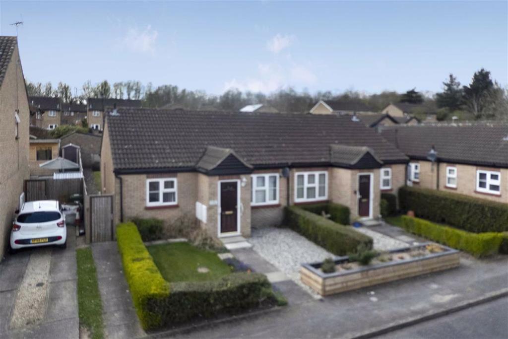Germander Place, Conniburrow, Milton Keynes, Bucks 2 bed semidetached