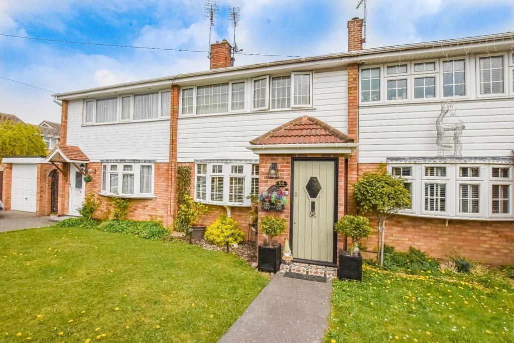 Bedells Avenue, Black Notley, Braintree 3 bed terraced house £285,000