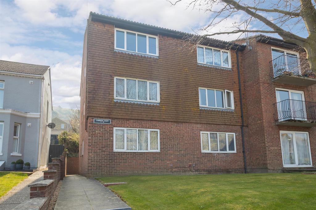 Churchill Road, Dover 1 bed apartment £595 pcm (£137 pw)