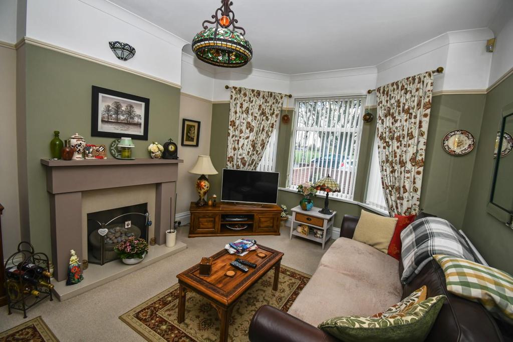 Pickering Road, HULL 3 bed semidetached house £215,000