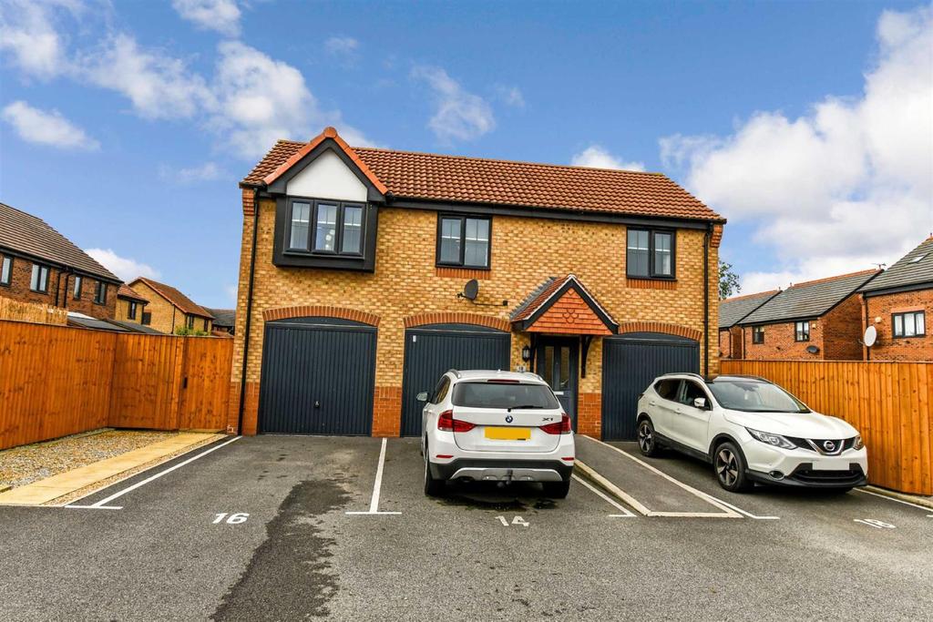 Riley Way, Hull 2 bed apartment £110,000