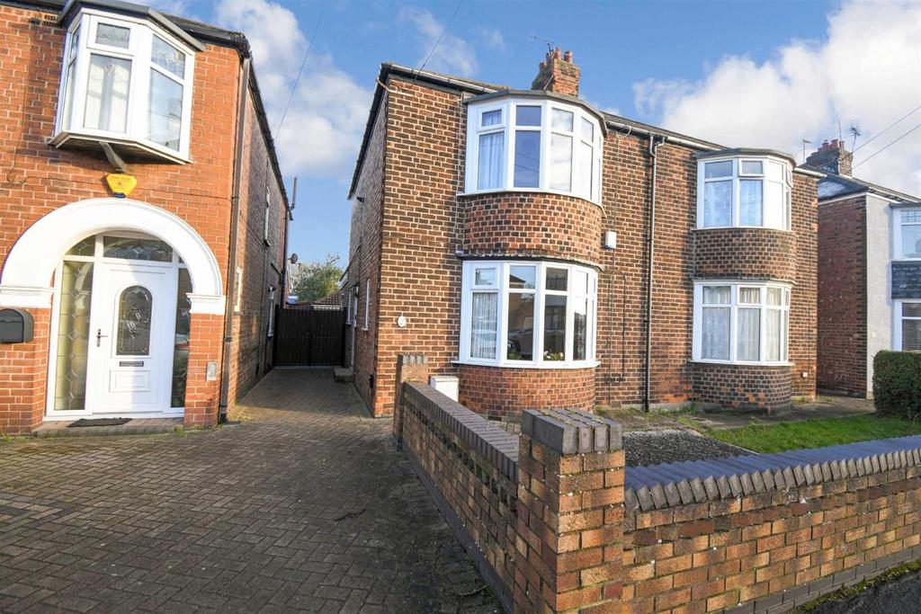 Windsor Road, Hull 2 bed semidetached house £155,000