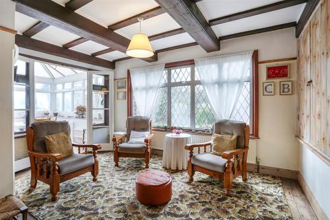 7 Bramble Banks, Carshalton, SM5 4QE