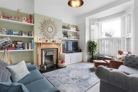 2 Camden Road, Carshalton, SM5 2NS