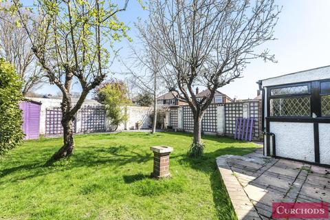 37 Ash Road, Shepperton, TW17 0DW